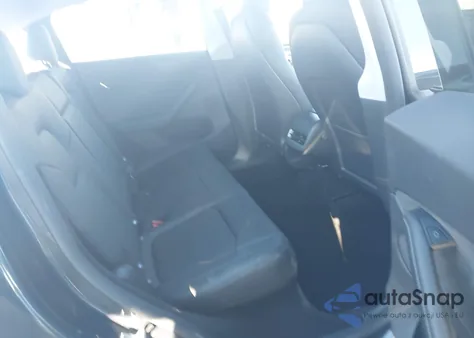 2025 Tesla Model Y Long Range Dual Motor Rear-Wheel Drive from USA, damaged, VIN 7SAYGDED4SA357882